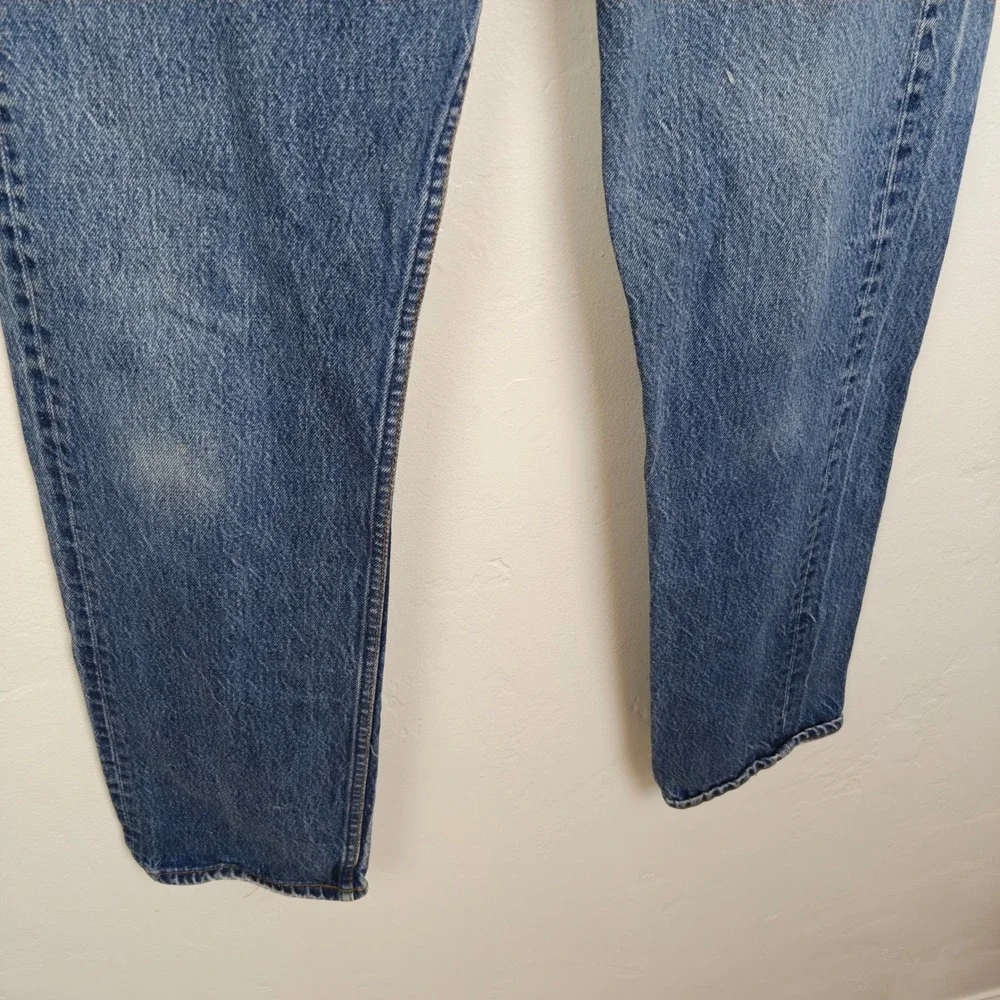 Vintage Levis 501xx Jeans 32x32 Blue Straight Leg Made in USA Grunge Americana